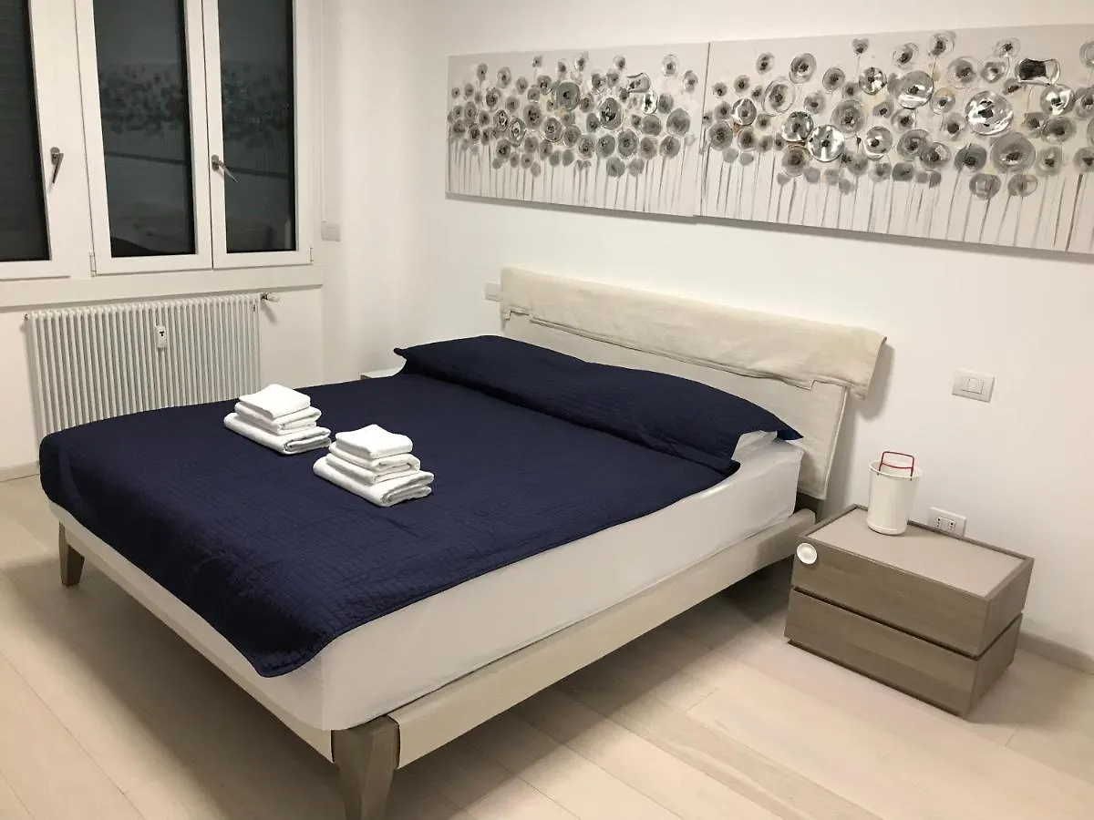 Apartment Lego Milan 0*,