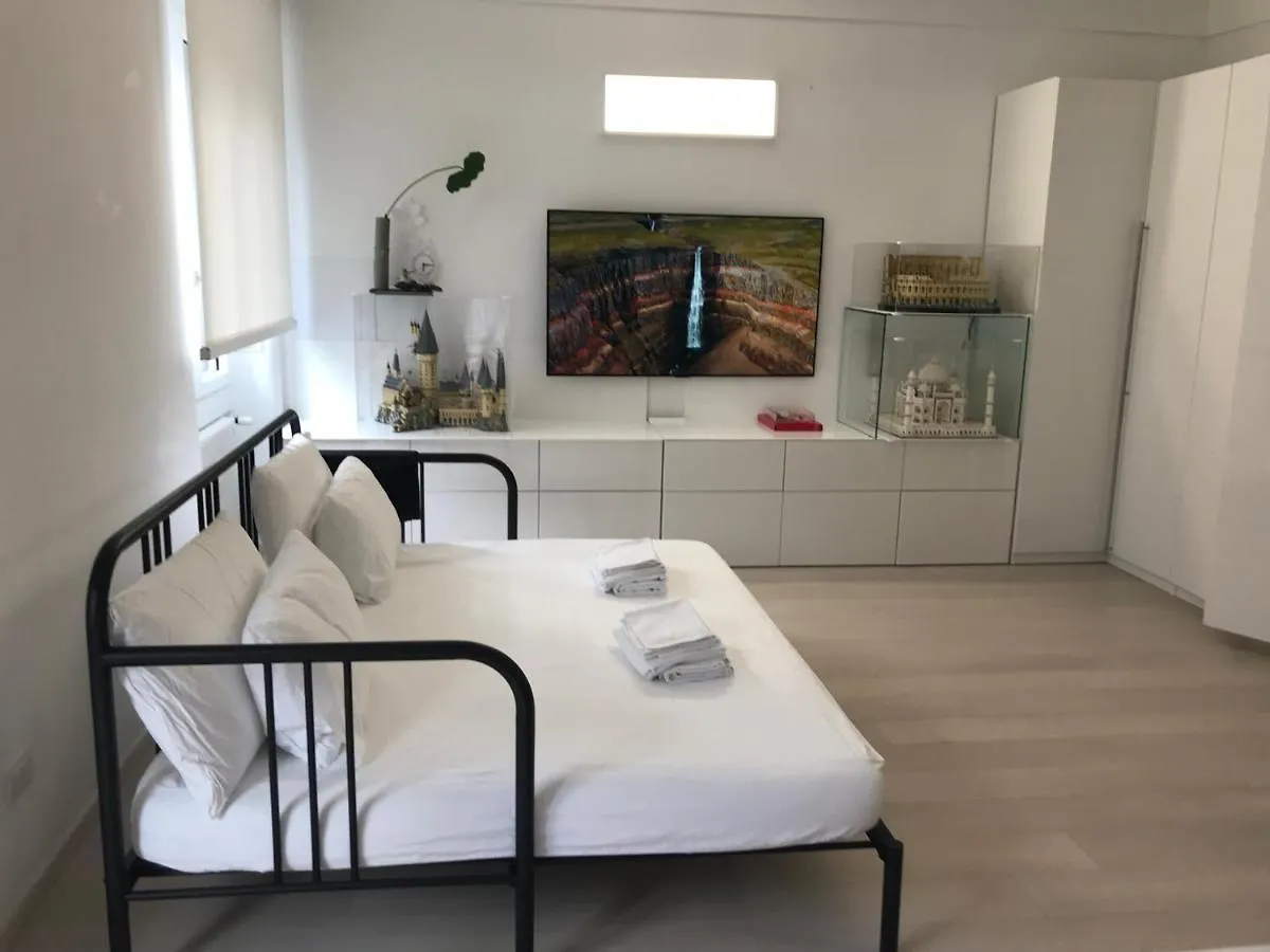 Apartment Lego Milan 0*,  Italy